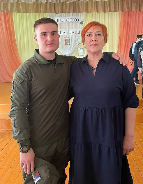 МХОда хәрби бурычын үтәгәндә һәлак булган Айрат кечкенәдән хәрби булырга хыялланган
