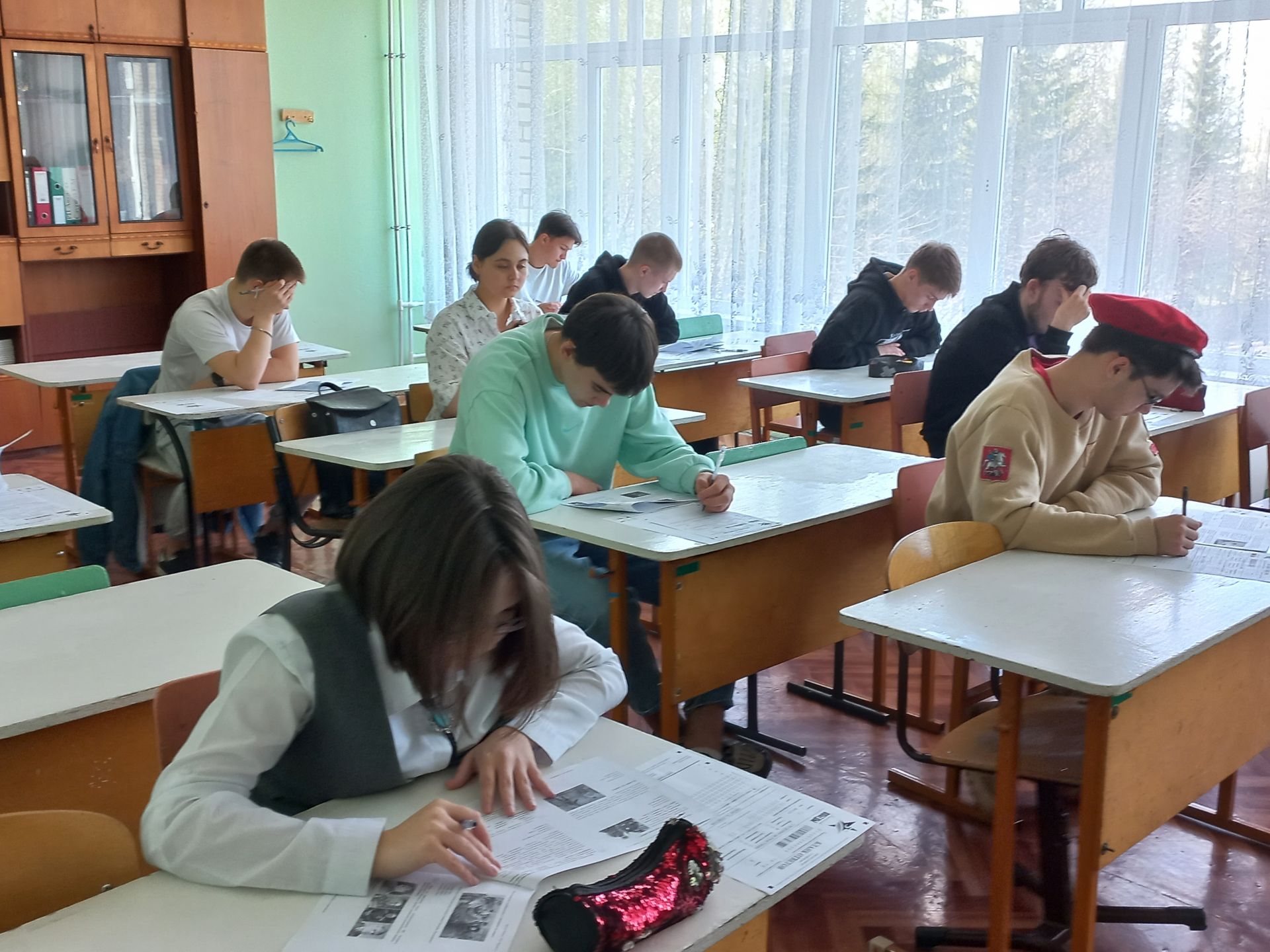 Лениногорскилылар «Җиңү диктанты» акциясенә кушылдылар (фотолар)