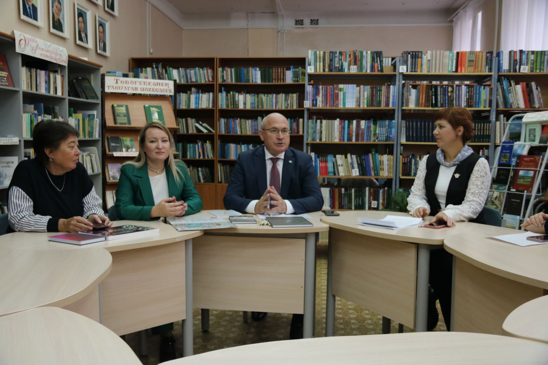 Бөтендөнья татар конгрессының Лениногорск бүлекчәсе утырышында узып баручы елга нәтиҗә ясадылар
