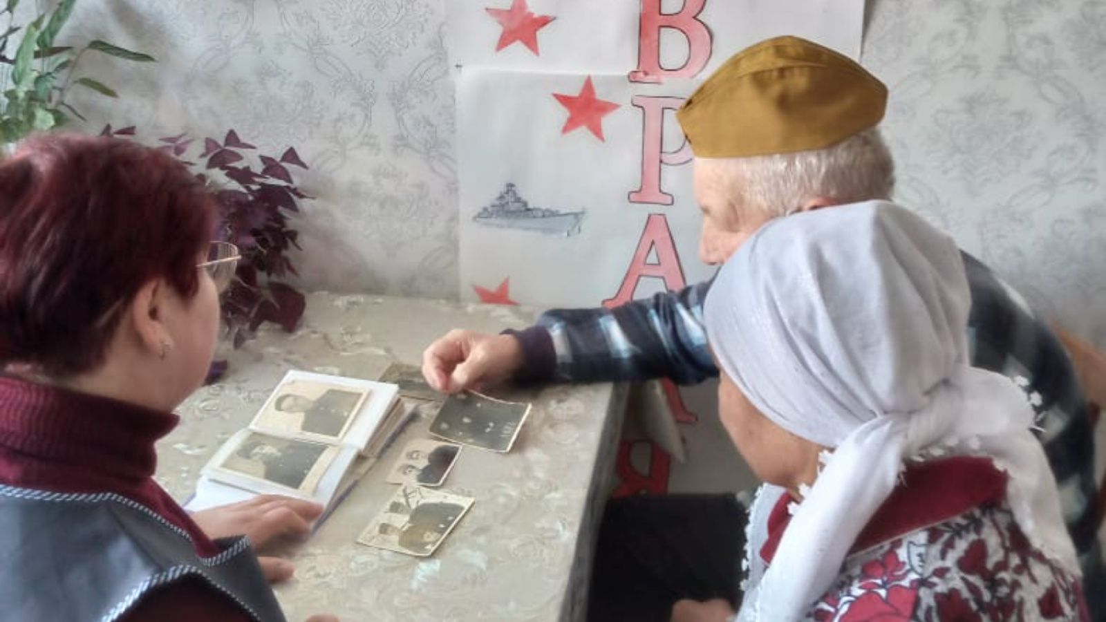 Үрнәк авылында тәрбиягә алынган гаиләне якынлашып килүче бәйрәм белән котладылар