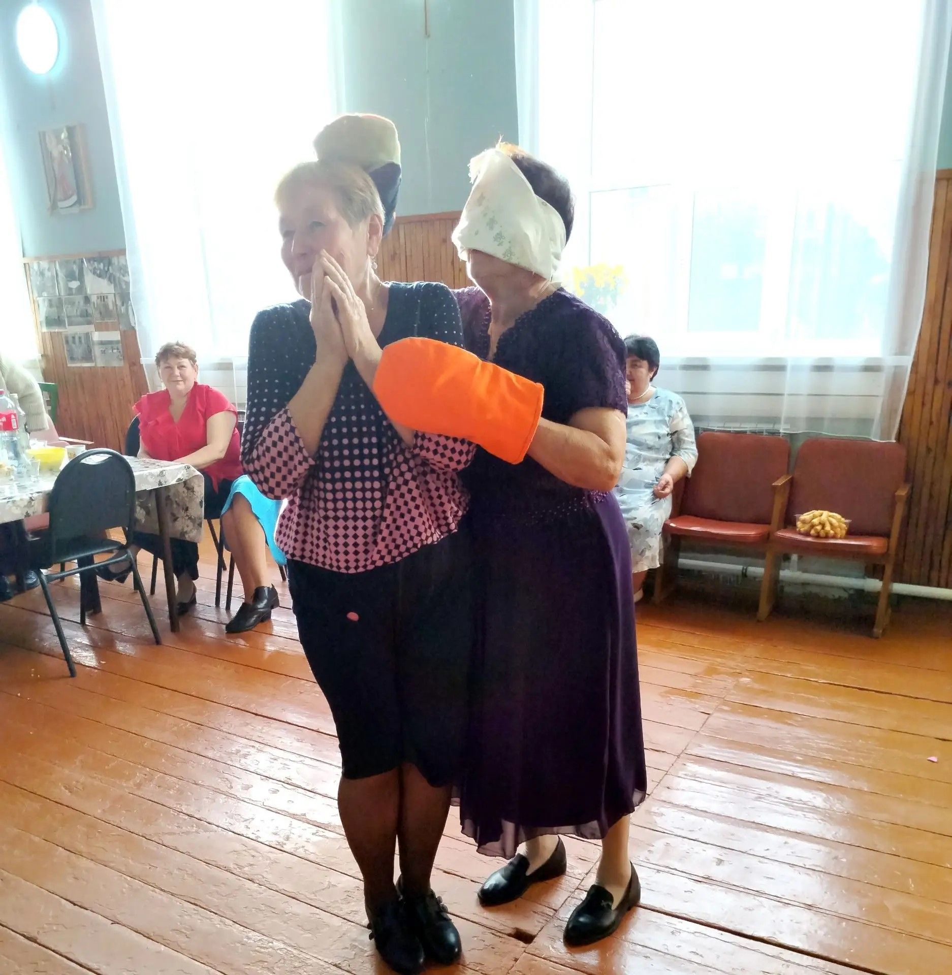 Мичурин авылы мәдәният йортында авыл хатын-кызлары көненә чара узды (+фотолар)