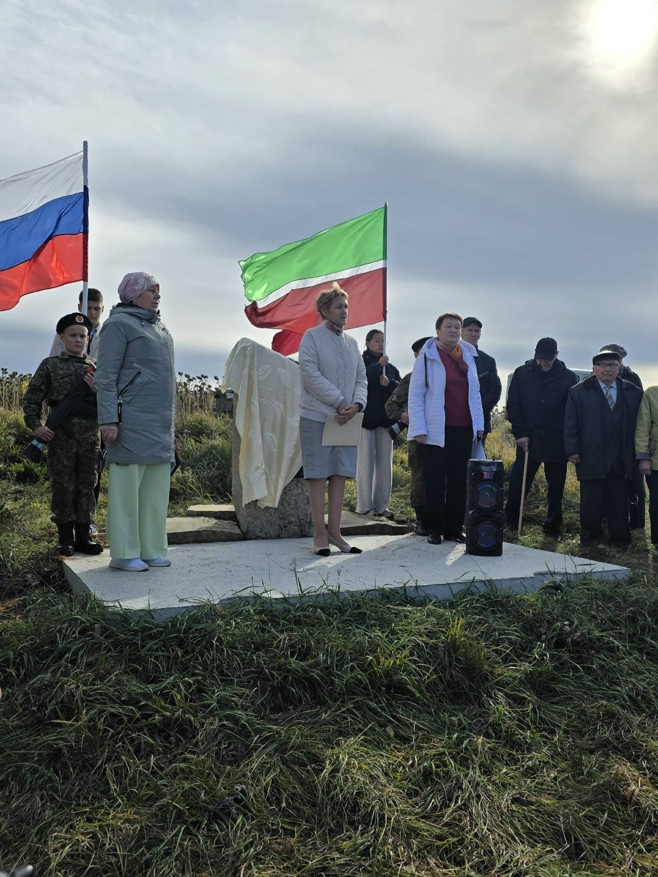 Лениногорск районында Ялан тау башында – һәйкәл