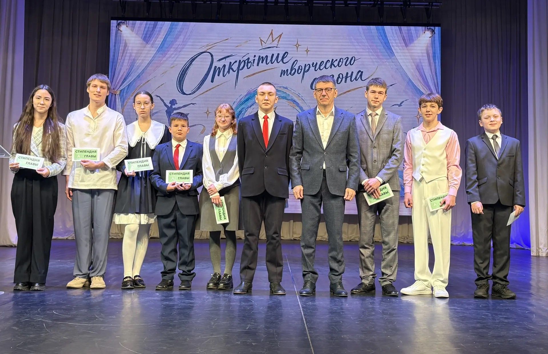 Лениногорск Мәдәният сараенда иҗат сезоны ачылды
