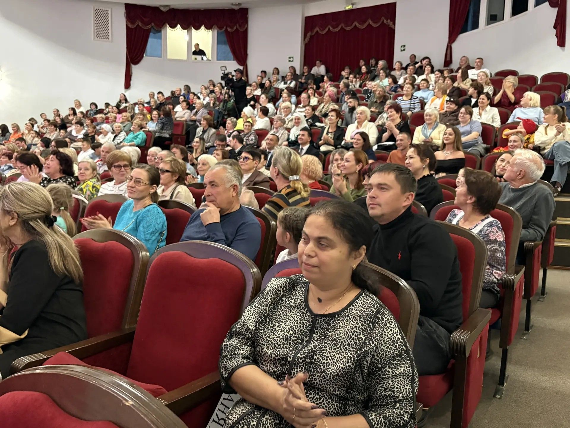 Лениногорск Мәдәният сараенда иҗат сезоны ачылды