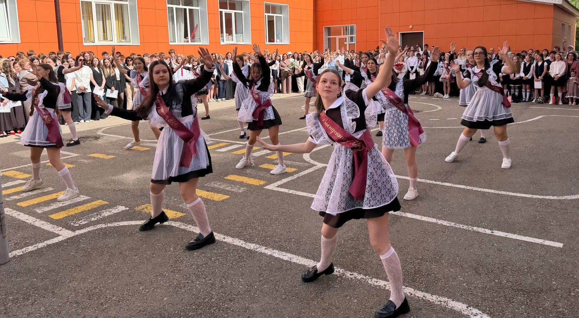Лениногорск шәһәре һәм районы мәктәпләрендә «Соңгы кыңгырау» бәйрәмнәре узды