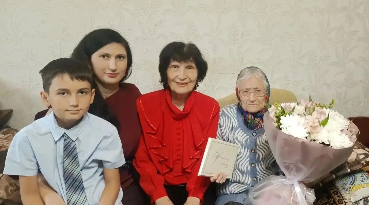 Лениногорскида 100 яшен тутырган Софья Сергееваны котладылар
