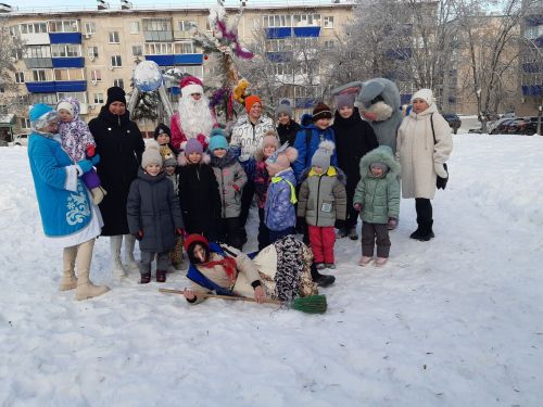 Ишегалларында узган Яңа ел бәйрәмнәре күңелле үтте (+ фотолар)