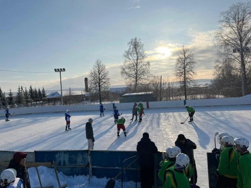 Лениногорск районы Шөгер авылында хоккей сезоны ачылды