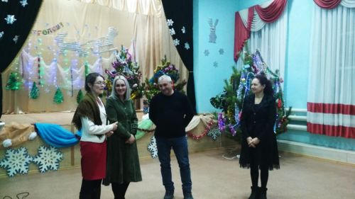 Сугышлы авылы үзенең юбилярларын котлады, аларга бәйрәм ясадылар