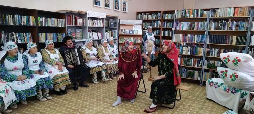 Үзәк китапханәдә «Канат сыдыру өмәсе» үткәрелде (+фотолар + видео)