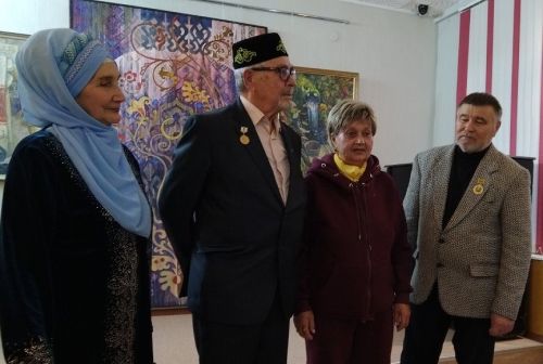 Лениногорскиның Туган якны өйрәнү музеенда рәссам Мөдәррис Минһаҗевның күргәзмәсе ачылды (+фотолар)