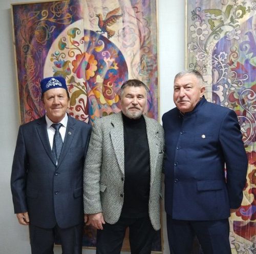 Лениногорскиның Туган якны өйрәнү музеенда рәссам Мөдәррис Минһаҗевның күргәзмәсе ачылды (+фотолар)