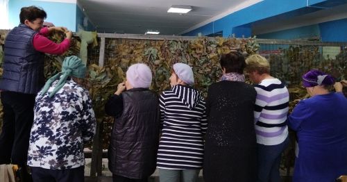 Юлтимер хатын-кызлары маскировка челтәре үрә башлады (+фотолар)