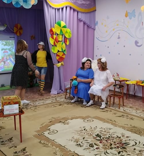 Лениногорскида шәһәр бакчаларының өлкән тәрбиячеләре арасында сәнгать конкурсы узды(+фотолар)