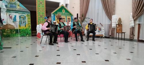 Лениногорск Мәдәният сараенда «Әбиемнең күңел сандыгы» чарасы үткәрелде (+фотолар)