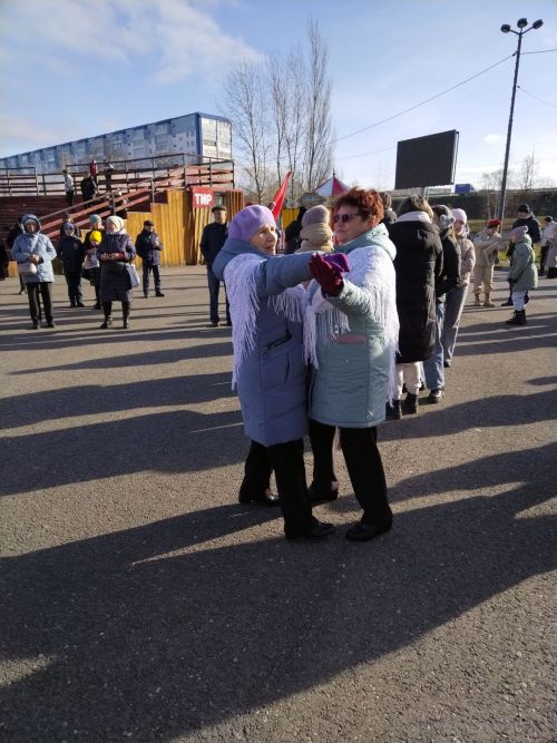 Лениногорскида Халыклар Бердәмлеге көне узды (+фотолар)