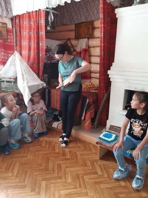 Лениногорскиның Туган якны өйрәнү музеенда экспонатлар буенча үткәреләчәк бәйгедә укучылар һәм студентлар катнаша ала