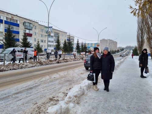 Лениногорскиның политехник колледж студентлары “Безопасный переход” акциясенә кушылды (+фотолар)