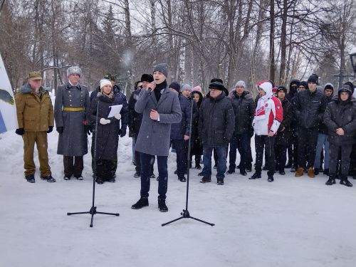 Лениногорскида әфганчылар истәлегенә куелган һәйкәл янында митинг үткәрелде (+фотолар)