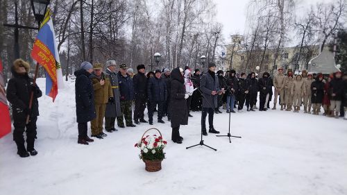 Лениногорскида әфганчылар истәлегенә куелган һәйкәл янында митинг үткәрелде (+фотолар)