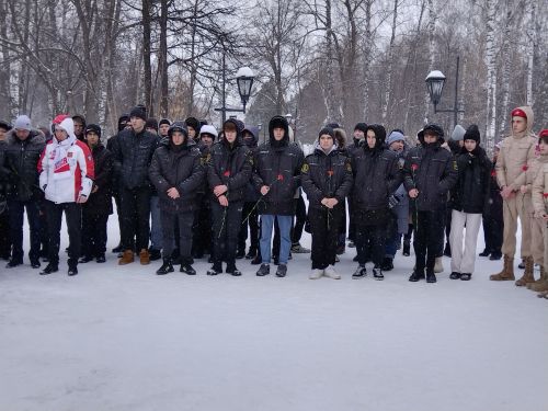 Лениногорскида әфганчылар истәлегенә куелган һәйкәл янында митинг үткәрелде (+фотолар)