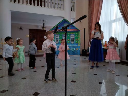 Балаларны берләштергән туган тел бәйрәме (фотолар)