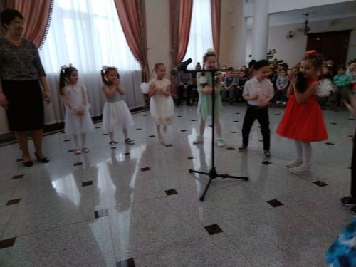 Балаларны берләштергән туган тел бәйрәме (фотолар)