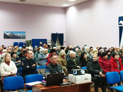Лениногорскида микрорайон халкы автобус йөрмәүгә, тиешенчә урам утлары яктыртылмауга борчыла
