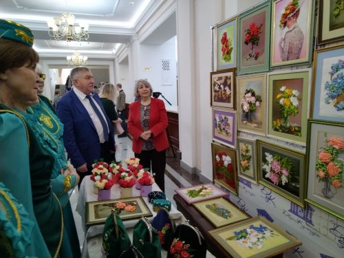 Лениногорскида Нәүрүз бәйрәмен төрле милләт халкы бердәм булып каршы алды (+фотолар)