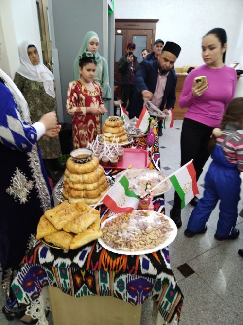 Лениногорскида Нәүрүз бәйрәмен төрле милләт халкы бердәм булып каршы алды (+фотолар)