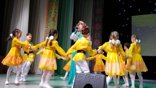 Лениногорскида Нәүрүз бәйрәмен төрле милләт халкы бердәм булып каршы алды (+фотолар)