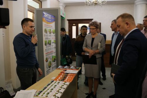 Лениногорскида 8 район вәкилләре катнашында терлекчелек буенча зональ киңәшмә үтте