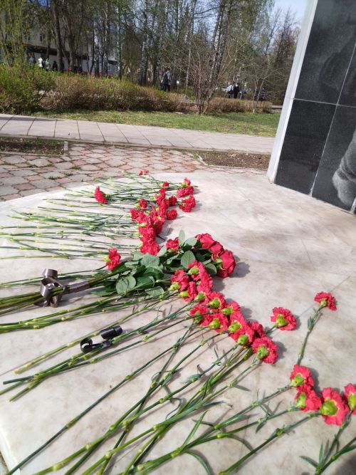 Лениногорскида Чернобыль вакыйгасына 37 ел тулу уңаеннан митинг узды (фотолар)