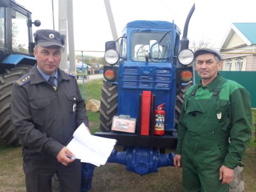 Авылларда тракторларга техник күзәтүләр бара