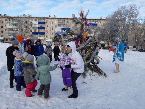 Лениногорскида территориаль җәмәгатьчелек үзидарәләре микрорайоннарда яңа ел бәйрәмнәрен башлый (+ график)