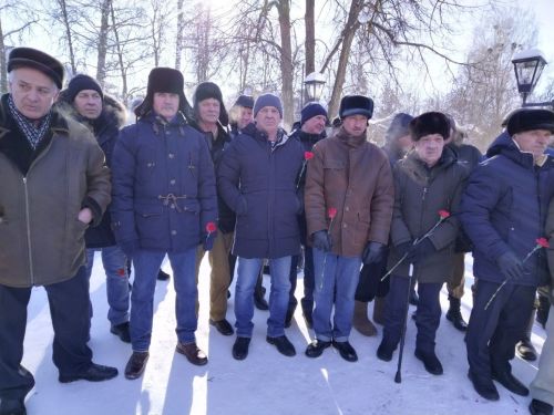 Лениногорскида Әфганстаннан Совет гаскәрләрен чыгаруга 35 ел тулу уңаеннан митинг үтте (+фотолар)