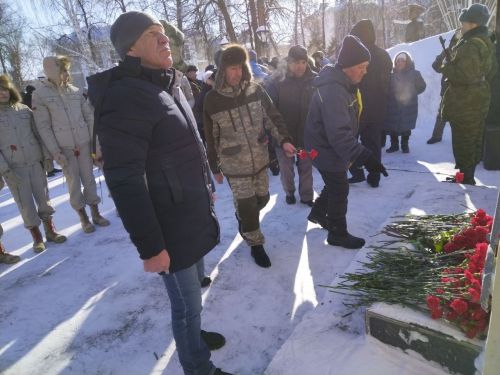 Лениногорскида Әфганстаннан Совет гаскәрләрен чыгаруга 35 ел тулу уңаеннан митинг үтте (+фотолар)
