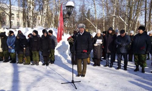 Лениногорскида Әфганстаннан Совет гаскәрләрен чыгаруга 35 ел тулу уңаеннан митинг үтте (+фотолар)