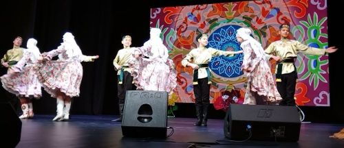 Лениногорск Мәдәният сараенда узган «Нәүрүз» бәйрәменә Мәскәүдән дә кунаклар килде (+фотолар)