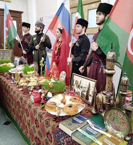 Лениногорск Мәдәният сараенда узган «Нәүрүз» бәйрәменә Мәскәүдән дә кунаклар килде (+фотолар)