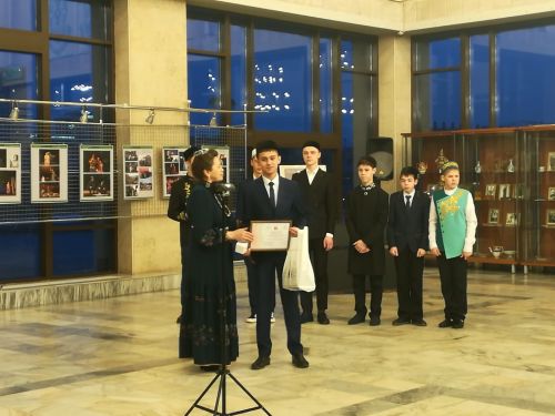 Тимәш мәктәбе укучысы Рамил Сәитов Бөтенроссия  «Ак калфак»  укучы кызлар һәм егетләр конкурсында Дипломант булды