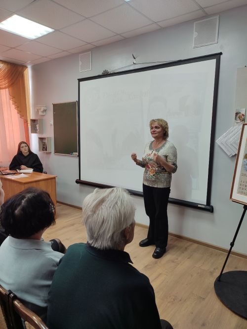 Лениногорскиның Балалар сәнгать мәктәбе Мәснәви Хәертдиновның тууына 100 ел тулуны иҗади очрашу белән билгеләп үтте
