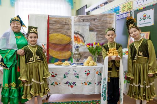 Лениногорскида узган Моряков исемендәге республика конференциясенә 16 районнан килделәр (+фотолар)