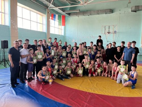 Лениногорск көрәшчеләре шәһәр Беренчелегендә уңышлы чыгыш ясадылар