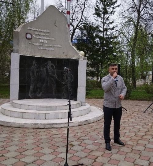 Лениногорскида Чернобыль вакыйгасына багышланган митинг узды (фотолар)