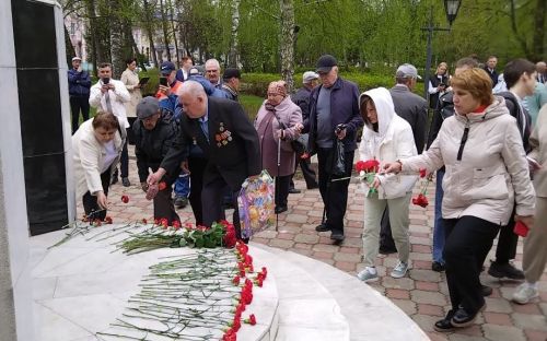 Лениногорскида Чернобыль вакыйгасына багышланган митинг узды (фотолар)