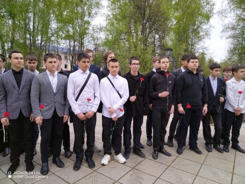 Лениногорскида Чернобыль вакыйгасына багышланган митинг узды (фотолар)