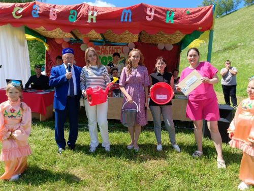Мөэмин-Каратайда Сабантуйда баш батыр Илнар Лотфуллин калды (+ фотолар)