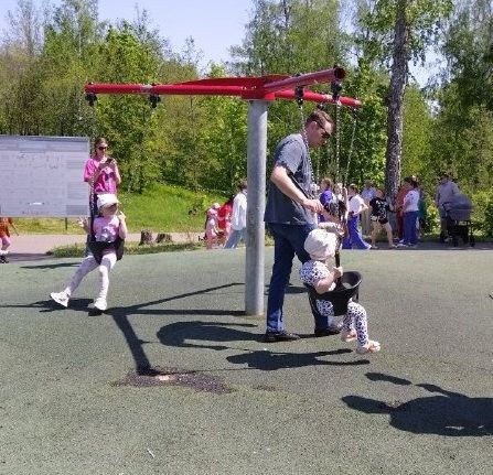 Лениногорскида Балаларны яклау көнен бәйрәм иттеләр (+фотолар)