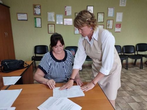 Лениногорскиның МХО сугышчылары гаиләләренә көнкүреш химиясе җыелмасы бирелде